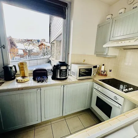 New Ski-in Ski-out 1 Bedroom In Apartment Courchevel